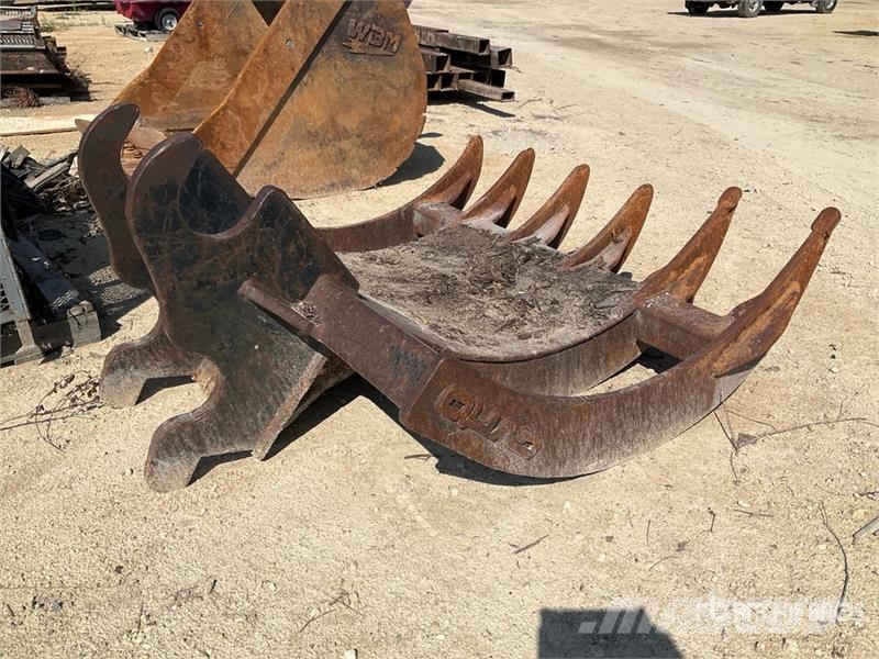 60 in Excavator Rake Ancinho virador