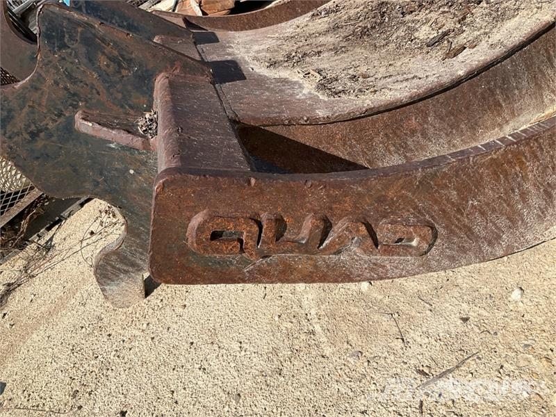60 in Excavator Rake Ancinho virador