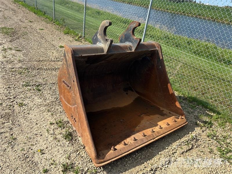 60 in Q/C Cleanup Excavator Bucket Godet