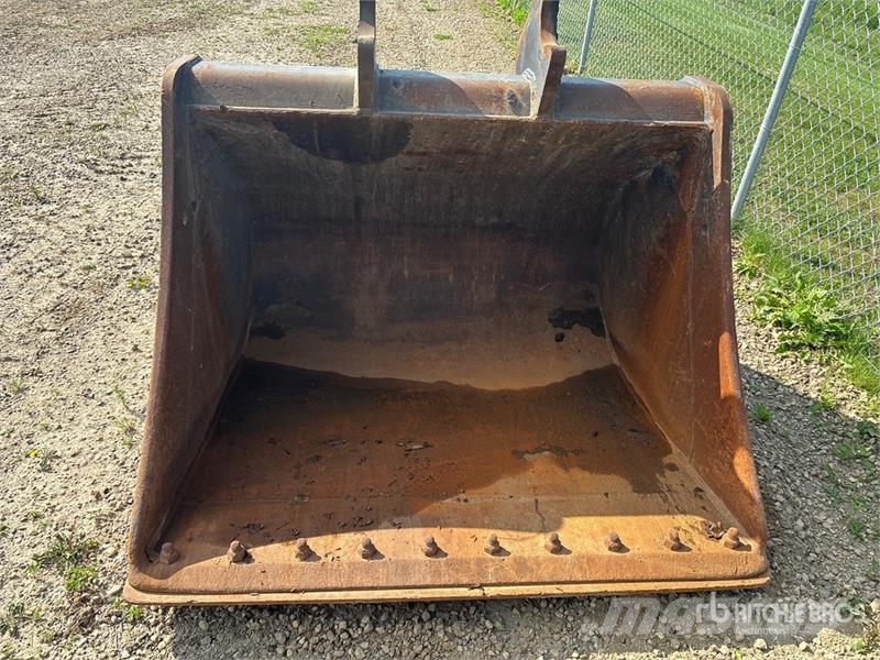 60 in Q/C Cleanup Excavator Bucket Godet