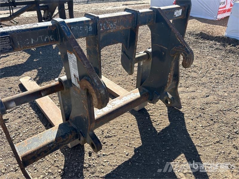  60 in Q/C Wheel Loader Forks - Fits DL200/250 شوكات