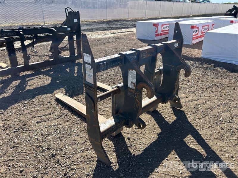  60 in Q/C Wheel Loader Forks - Fits DL200/250 شوكات