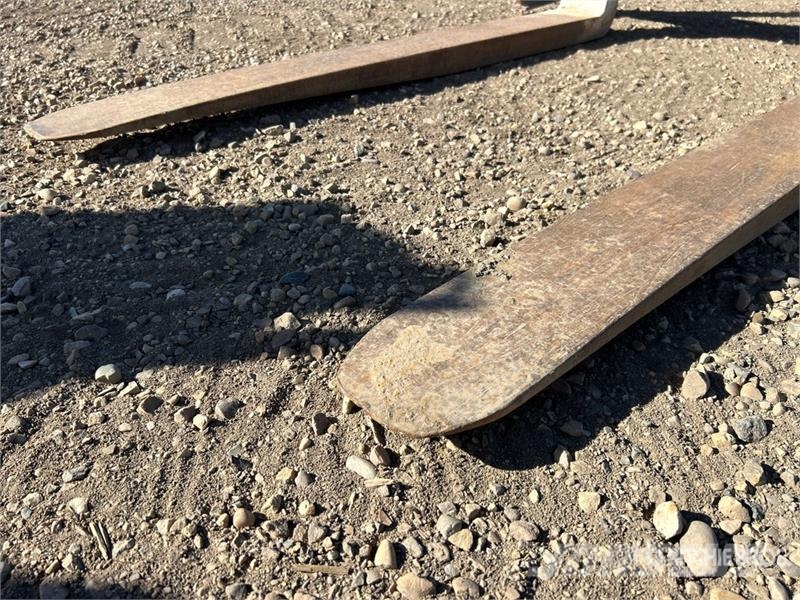  60 in Q/C Wheel Loader Forks - Fits DL200/250 شوكات