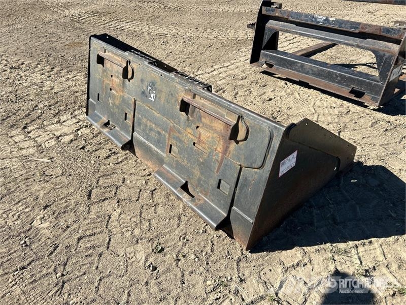 60 in Skid Steer Bucket Kanalak