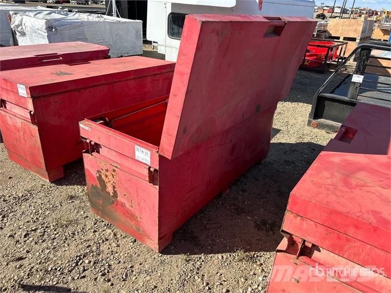  60in x 25in x 24 Tool Box Sonstige Baumaschinen