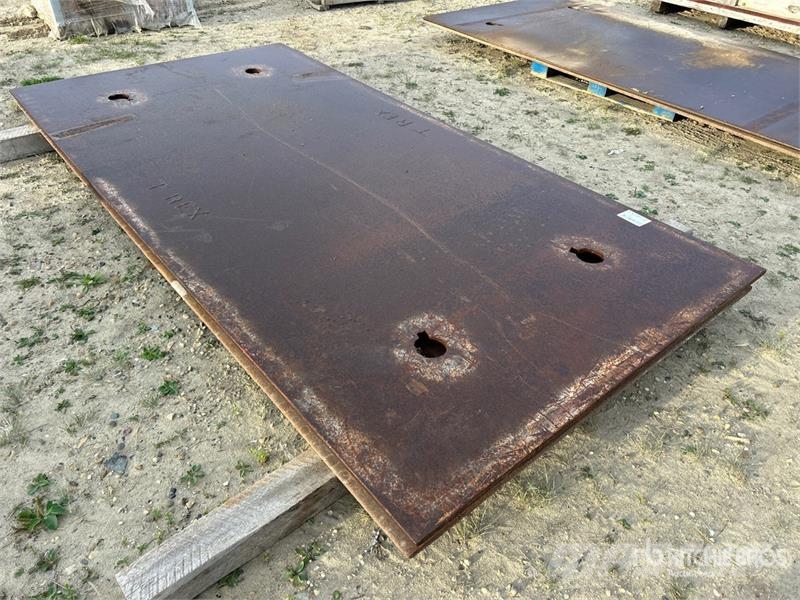 61 in x 121 in (0.75 in Thick) Steel Plates Drugi deli