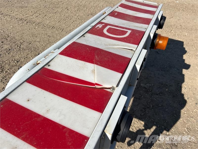 63in Wide Pilot Car Sign Drugi tovornjaki