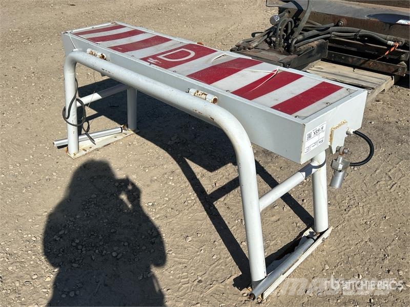 63in Wide Pilot Car Sign Drugi tovornjaki