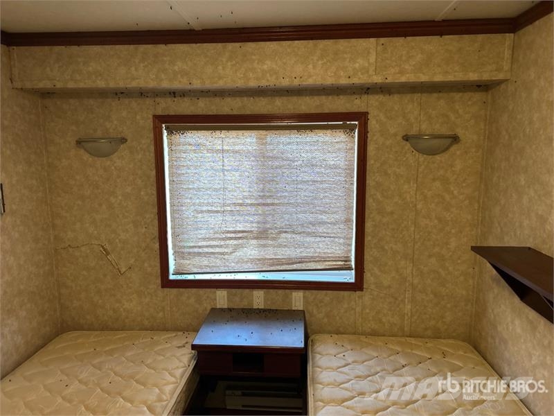 64 ft x 13 ft 8 Person Skid-Mounted Mobile Office Строителство - Други
