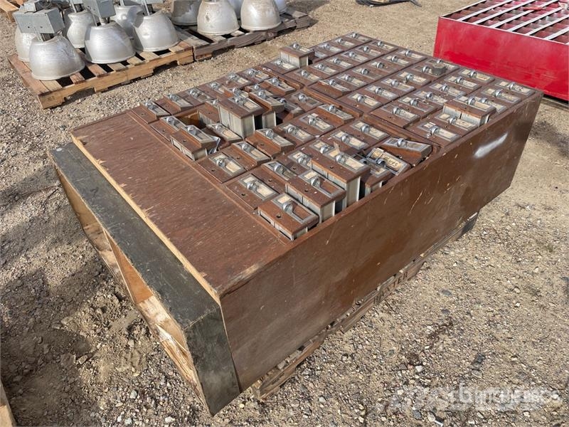 65 in x 40.5 in Parts Storage Rack Andre komponenter