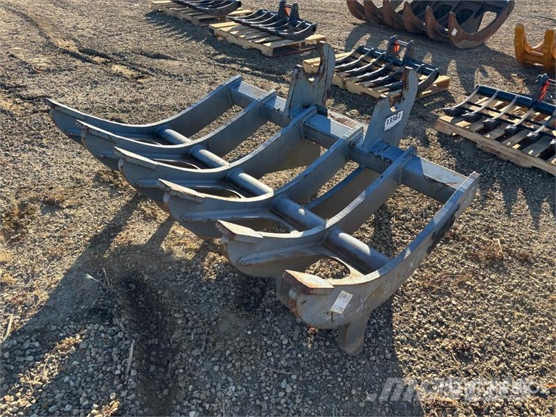  66 in Q/C Excavator Rake - Fits Hitatchi ZX230/ZX2 耙與翻草機