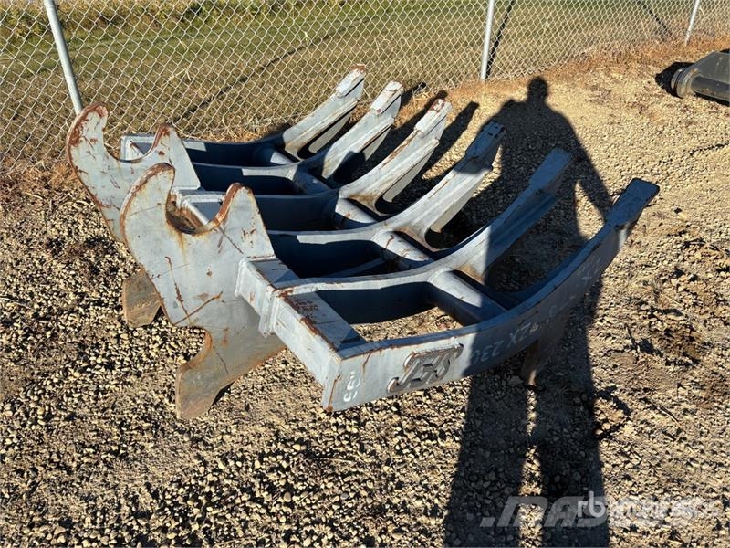  66 in Q/C Excavator Rake - Fits Hitatchi ZX230/ZX2 耙與翻草機