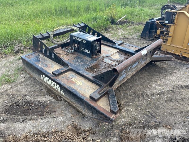 68 in Skid Steer Hydraulic Brush Cutter Pasture mowers and toppers