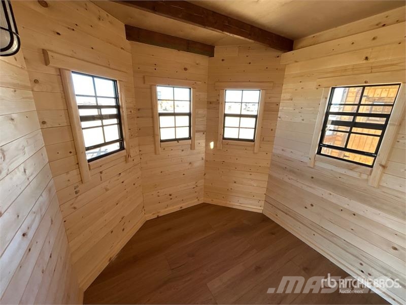 7.5 ft x 9.5 ft Skid-Mounted Playhouse Andre komponenter