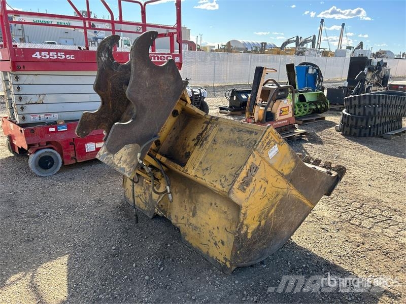 72 in Q/C Cleanup Excavator Bucket Kašike / Korpe