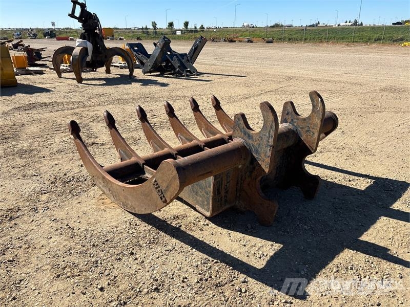 72 in Q/C Excavator Rake - Fits 250/300 Series Okretači i sakupljači sena