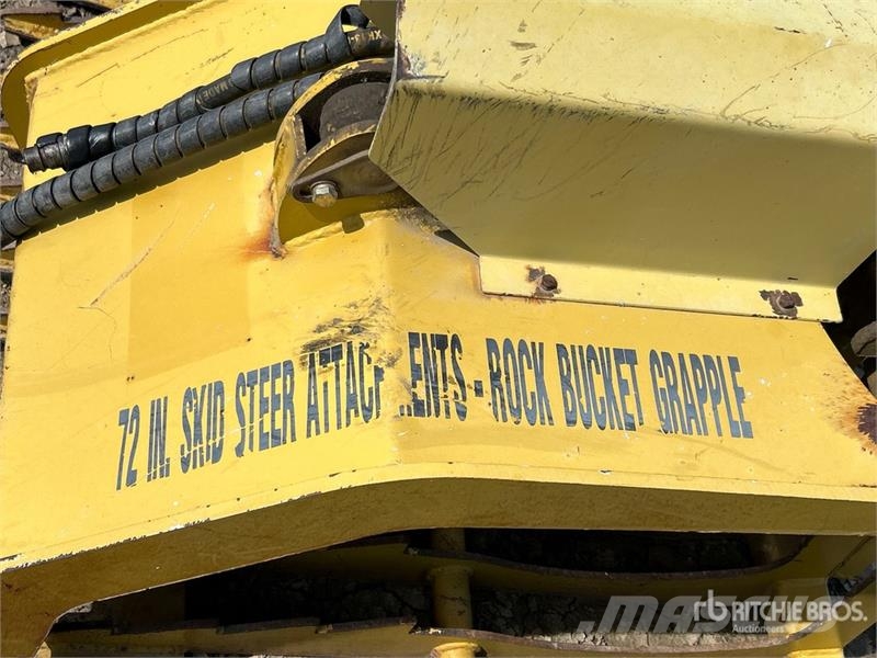  72 in Skeleton Skid Steer Grapple Bucket 抓斗