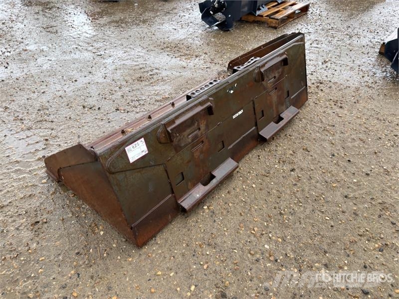 72 in Skid Steer Bucket 挖斗