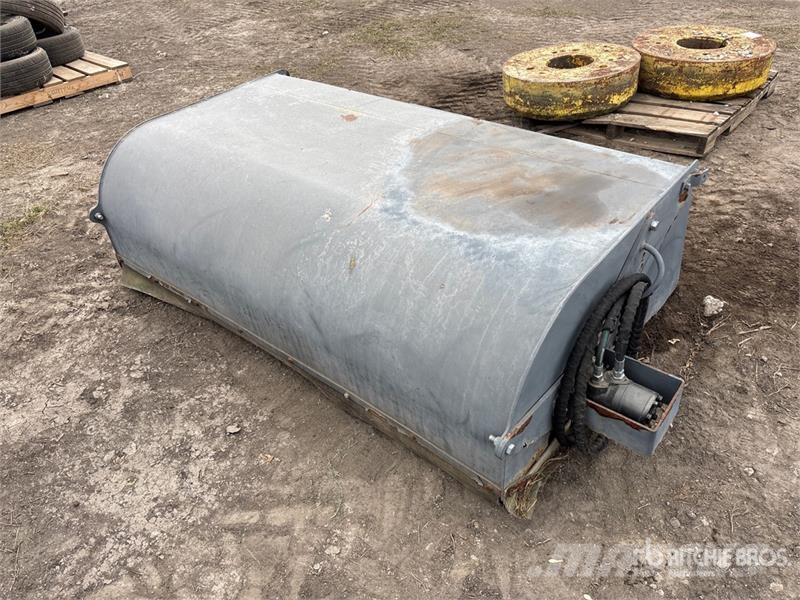  72 in Skid Steer Sweeper Zametací kartáče