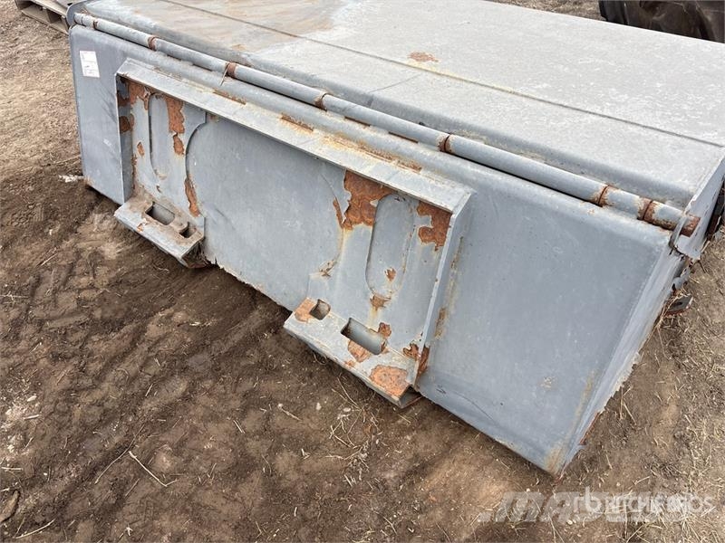  72 in Skid Steer Sweeper Zametací kartáče