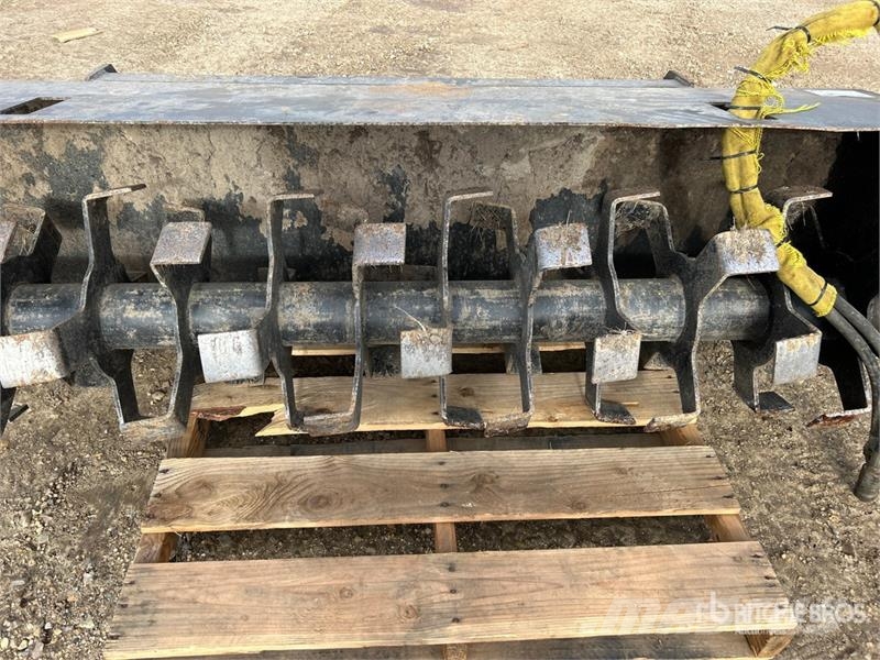  72 in Skid Steer Tiller Varomosios akėčios ir žemės frezos