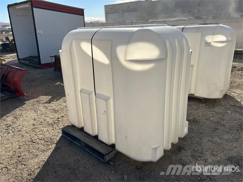 72 in x 40 in x 60 in Poly Water Tank Fuel and additive tanks