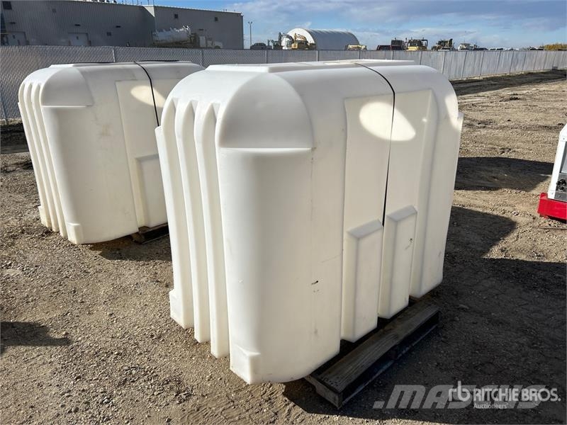 72 in x 40 in x 60 in Poly Water Tank Fuel and additive tanks