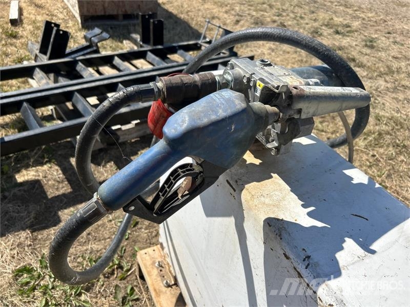  75 gal Portable Steel L-Shaped 4 Ft Fuel Tank Паливні та присадочні баки