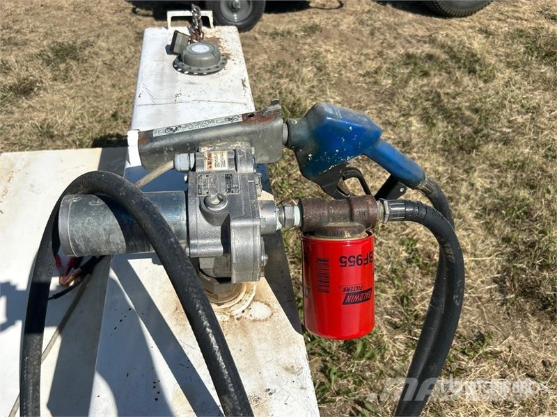  75 gal Portable Steel L-Shaped 4 Ft Fuel Tank Паливні та присадочні баки
