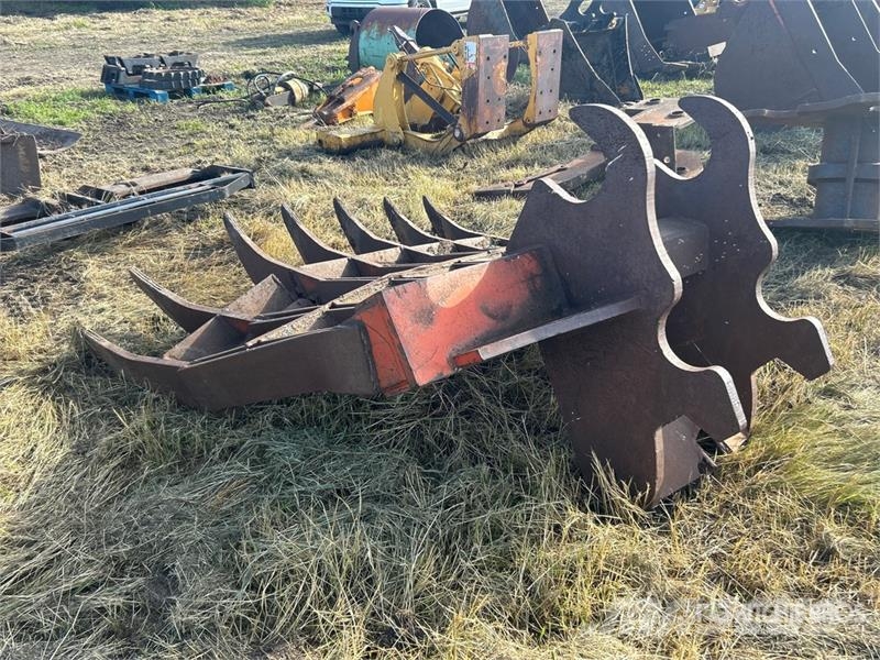  75 in Skeleton Excavator Bucket Godet