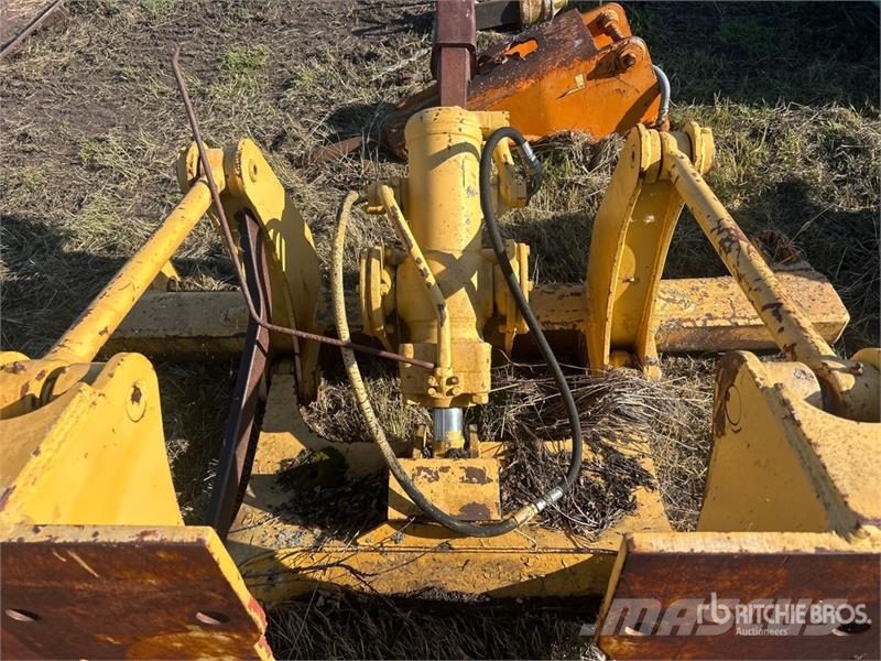 76 in Ripper Dozer Attachment Строителство - Други