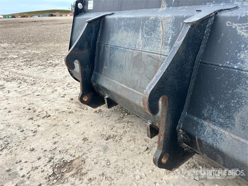 78 in Q/C General Purpose Wheel Loader Bucket Kašike / Korpe