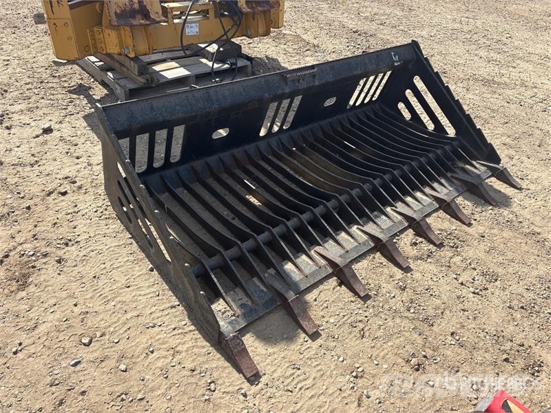  78 in Skeleton Skid Steer Bucket دلاء