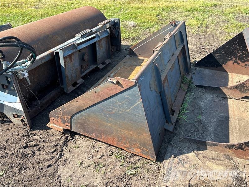 78 in Skid Steer Bucket Godet