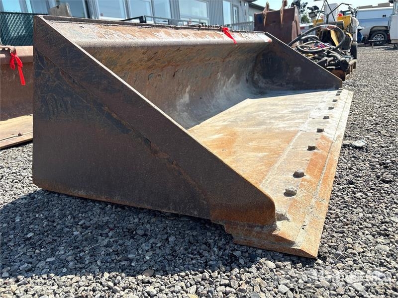 78 in Skid Steer Bucket Godet
