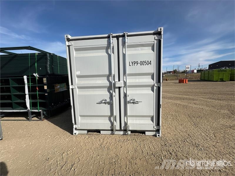 8'8" long Storage Container Raktárkonténerek