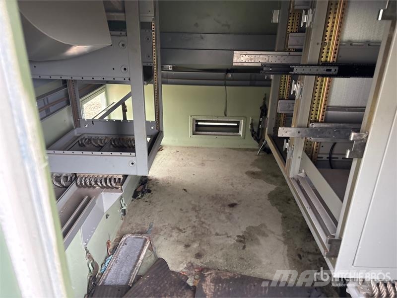 8 ft Military Insulated Body Transportes - Outros
