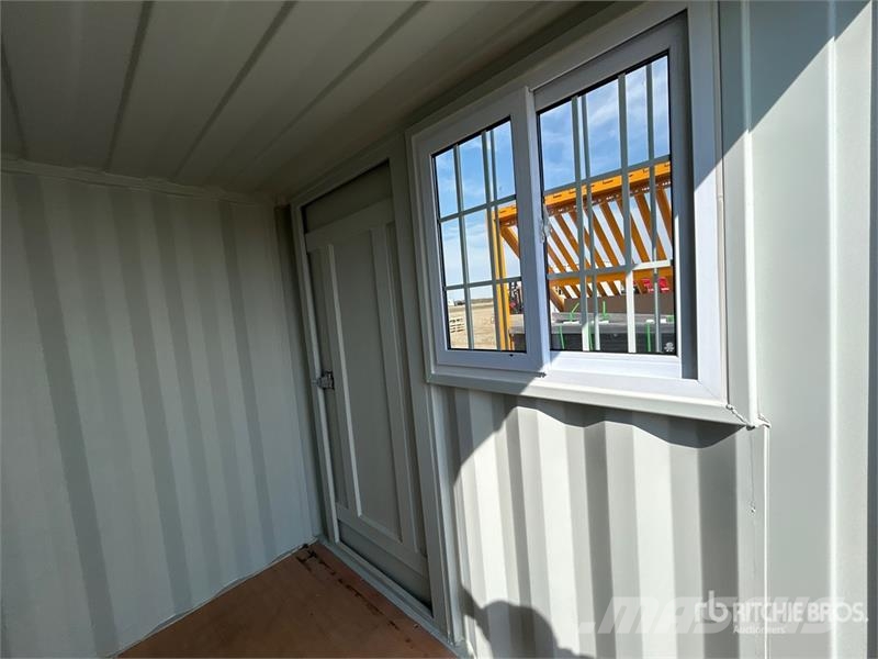 8 ft Storage Container Varastokontit