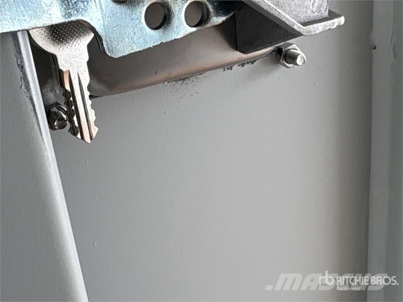  8 ft Storage Container Kontejneri za skladištenje