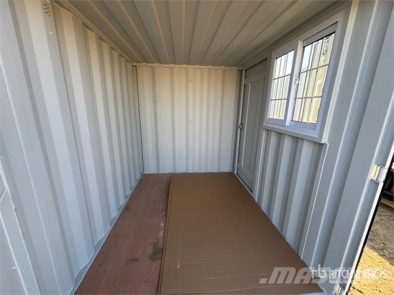 8 ft Storage Container Varastokontit