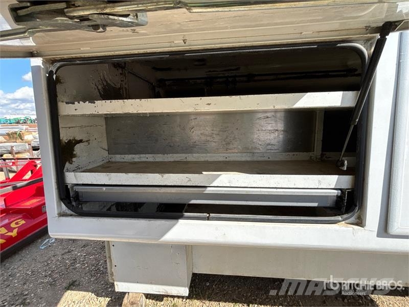 8 ft Utility Body Sanduk kombiji