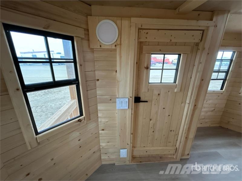  8 ft x 11 ft x 10 ft Playhouse مكونات أخرى