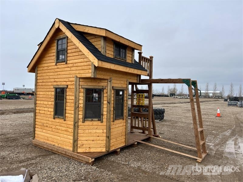  8 ft x 9 ft x 11 ft Playhouse (Unused) Andre komponenter