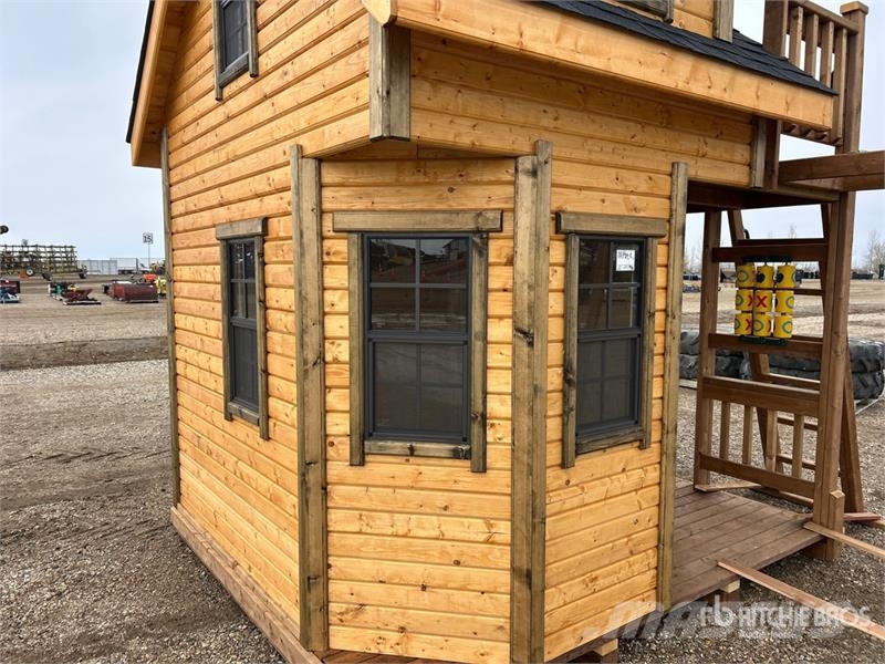  8 ft x 9 ft x 11 ft Playhouse (Unused) Andre komponenter