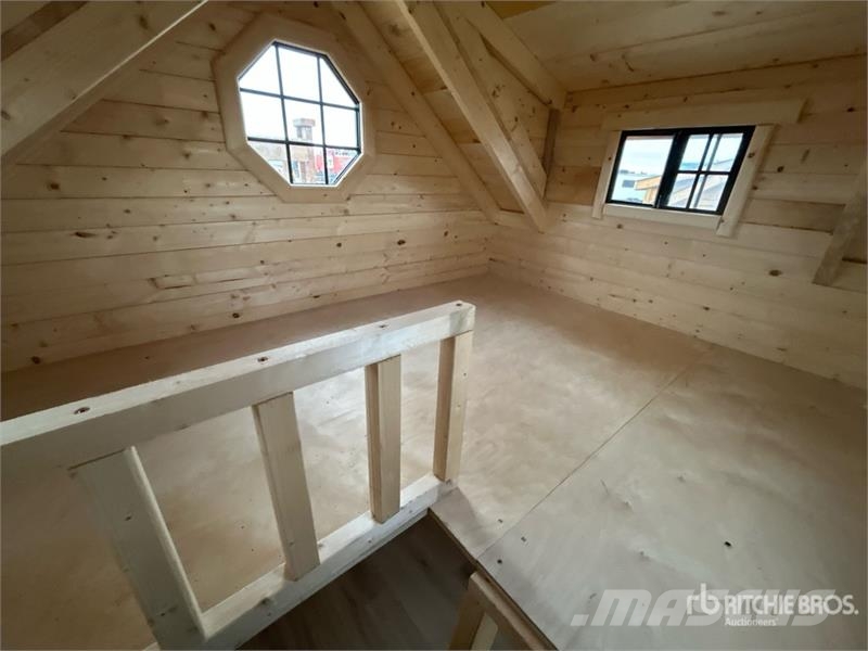  8 ft x 9 ft x 11 ft Two-Story Playhouse مكونات أخرى