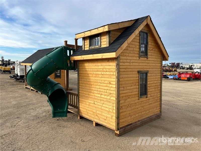8 ft x 9 ft x 11 ft Two- Storey Playhouse (Unused) Andere Zubehörteile
