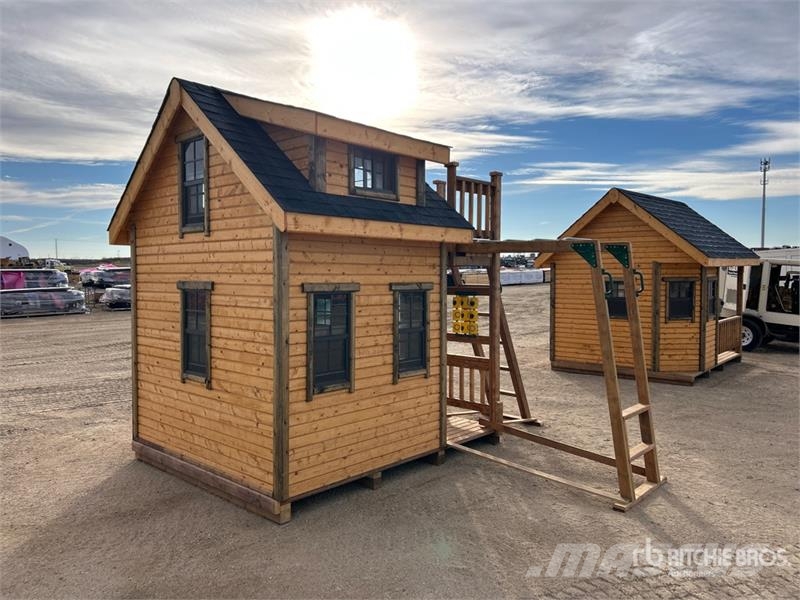 8 ft x 9 ft x 11 ft Two- Storey Playhouse (Unused) Andere Zubehörteile