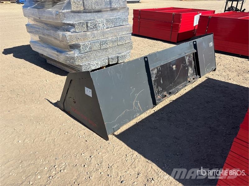 80 in Cleanup Skid Steer Bucket Kašike / Korpe