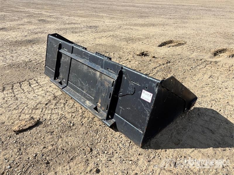  80 in Skid Steer Bucket 挖斗