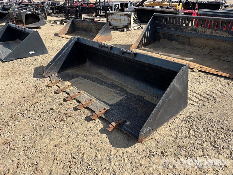  80 in Skid Steer Bucket 挖斗